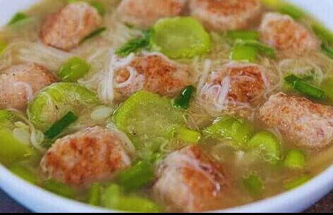 Misua sa bola-bola at patola 795g NET